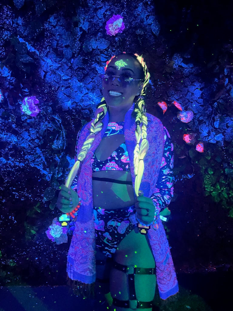 Magician - White Glow In The Dark Braiding Hair