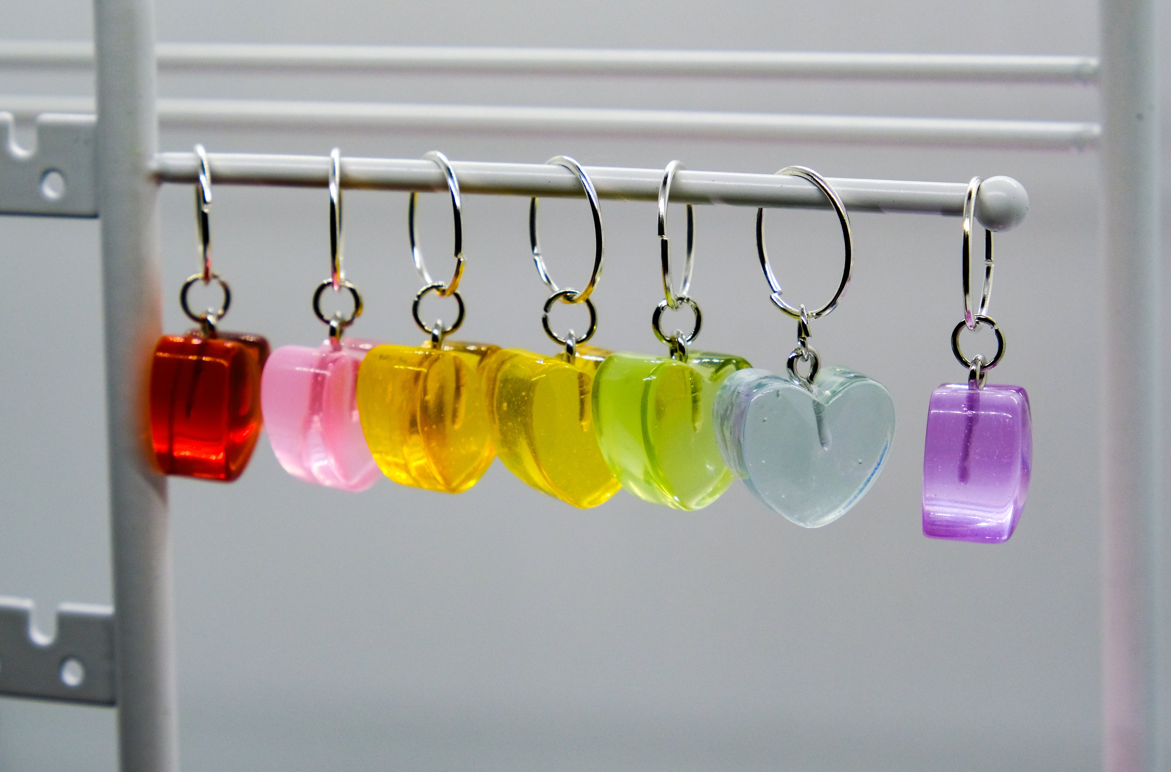 Rainbow Heart Charms - 7 pack