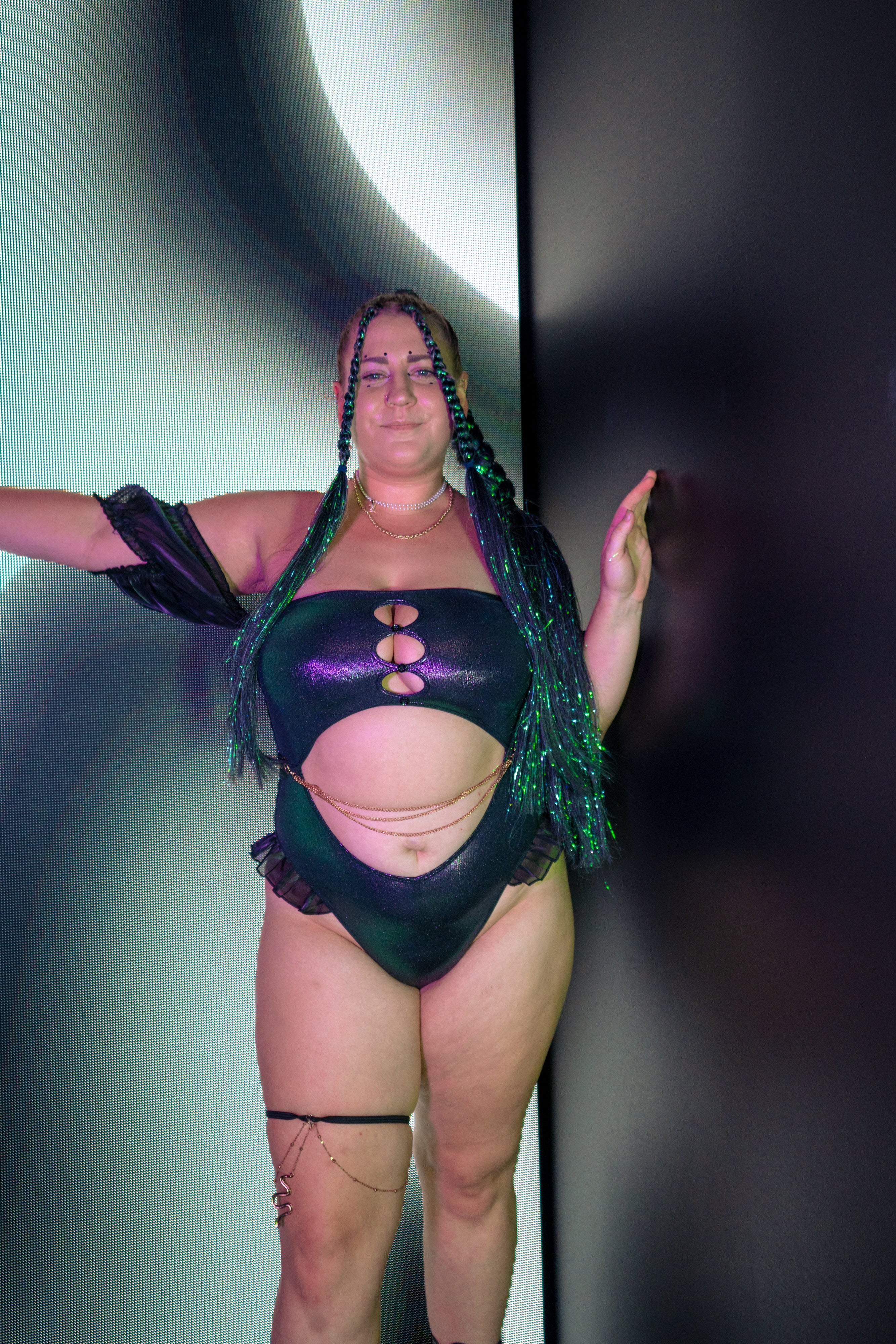 Supervillain - Black with Iridescent Tinsel Braiding Hair
