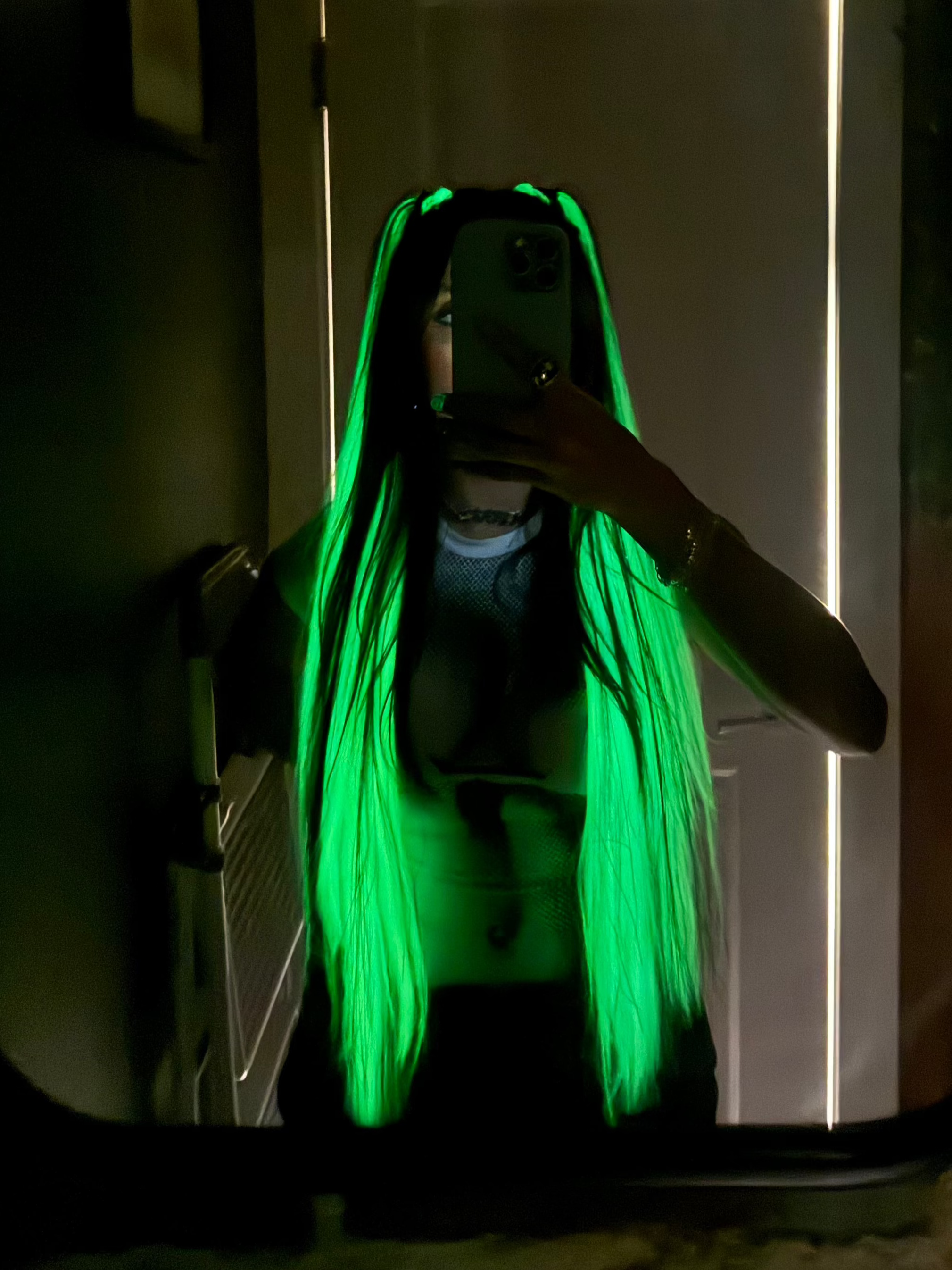 Magician - White Glow In The Dark Braiding Hair