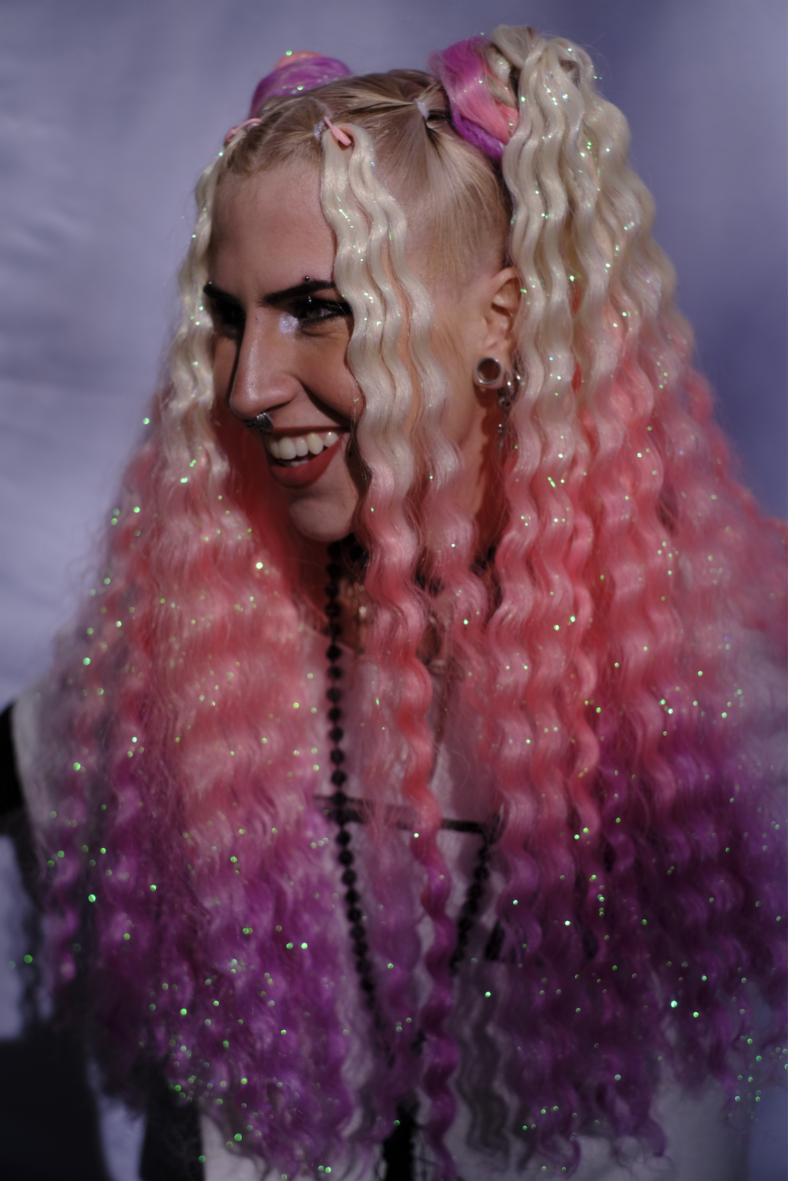 Dollhouse - Ombré Tinsel Curly Hair